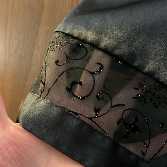 Secret Treasures black silky pajamas. 2pc. Decorative trim with gold sparkles. L - Picture 5 of 9